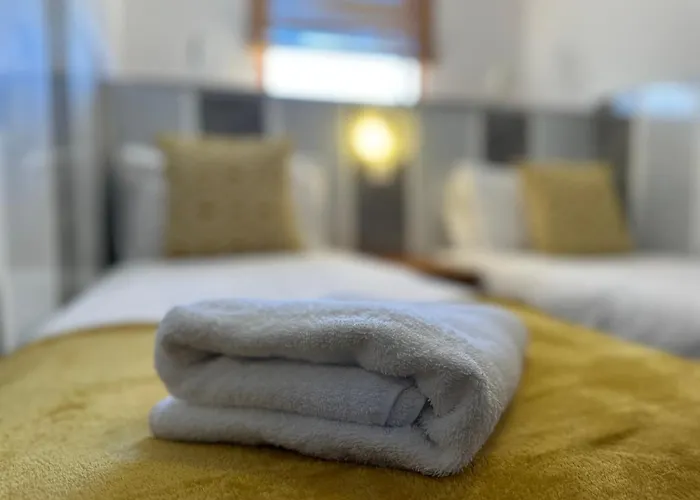 Oyo The Bentleys Hotel
