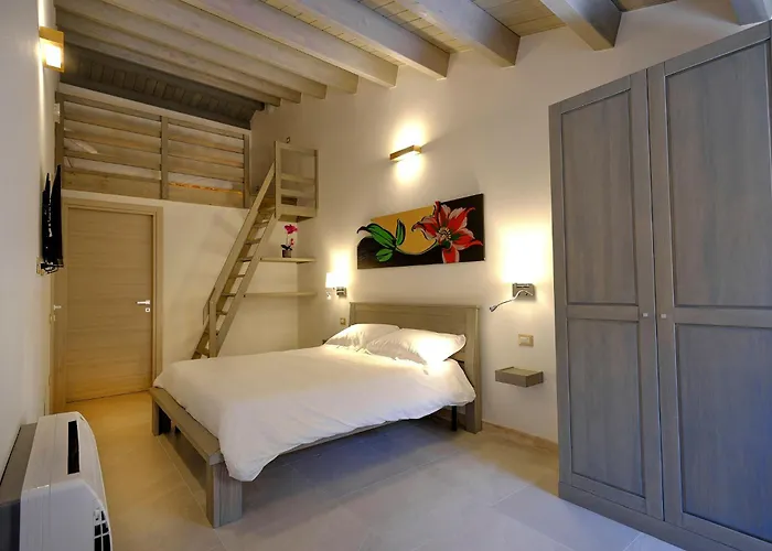 Zenith Rooms