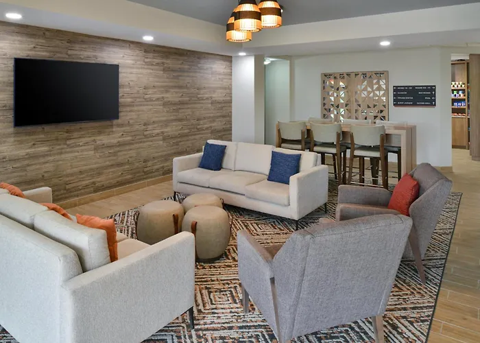 Candlewood Suites Kansas City Northeast By Ihg