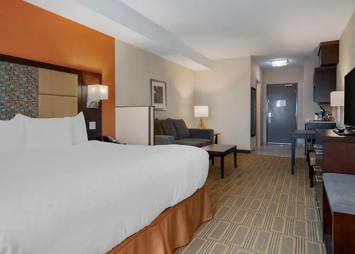 Best Western Plus Chateau Fort St. John