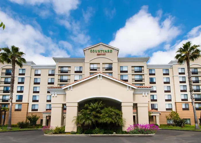 Courtyard By Marriott Newark Silicon Valley