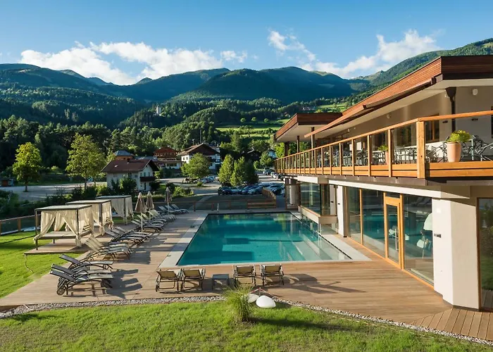 Hotel Weiher Green Lake Pfalzen