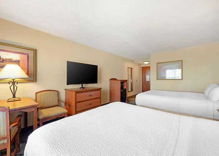 Best Western Plus Mid Nebraska Inn & Suites