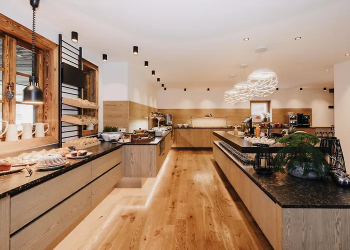ALMGUT - Mountain Wellness Hotel