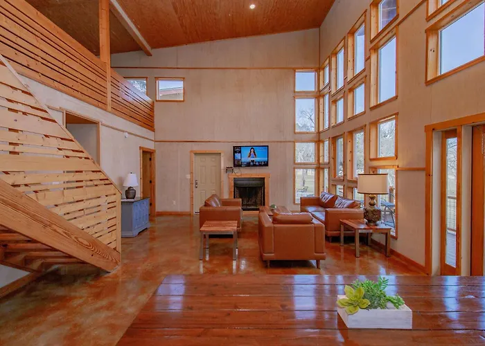Seven Bluff Cabins