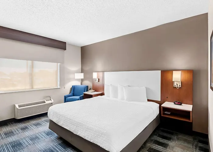 Best Western Ottumwa Inn & Suites