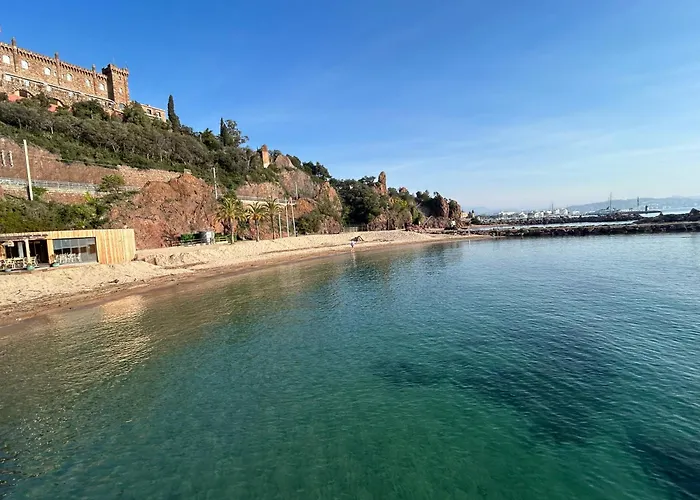 Riviera Beach Hotel