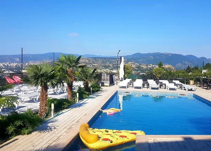 Hotel Labyrinth Pool