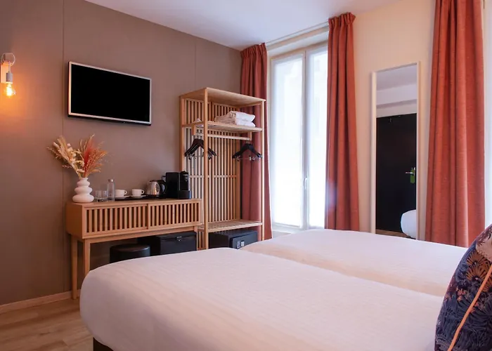 Helussi Hotel