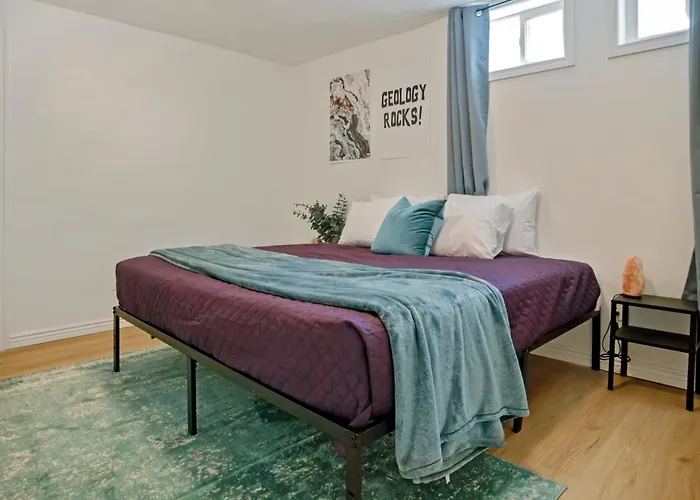 Adventure'S Oasis, Venture Base Unit 4
