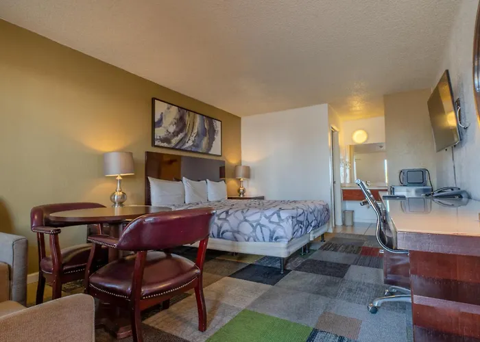 Buttonwillow Dog Friendly Hotels