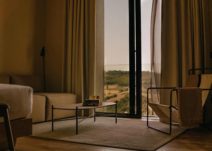 Aethos Hotel Saragano