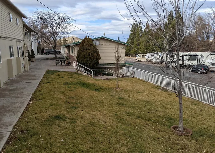 Hi-Lo Motel, Cafe And Rv Park Mount Shasta Area