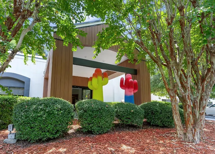 Bob s Tallahassee - Boutique On Budget