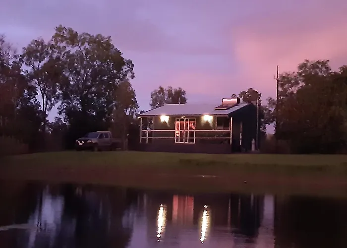 Aaok Lakes Resort And Caravan Park