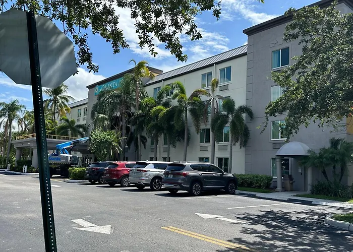 La Quinta Inn & Suites By Wyndham Sawgrass