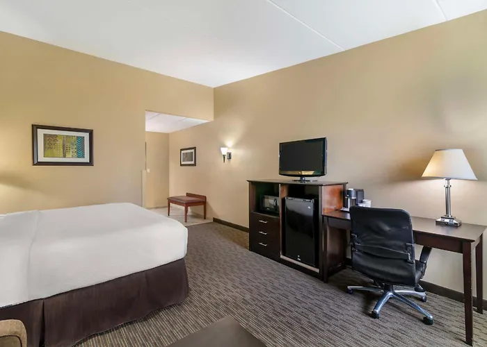 Best Western Plus Plattsburgh