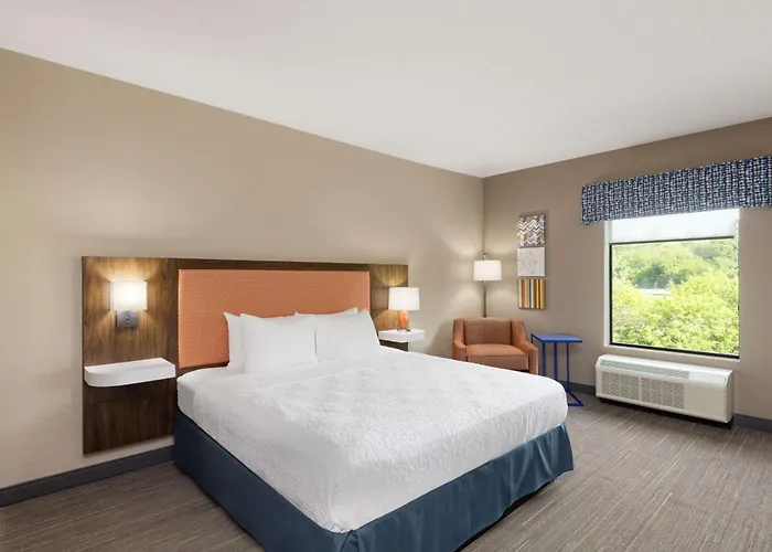 Hampton Inn & Suites Harrisburg