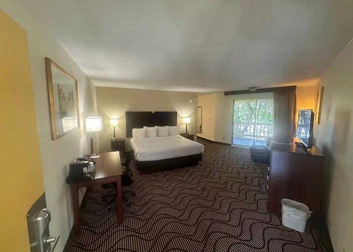 Best Western Heritage Inn