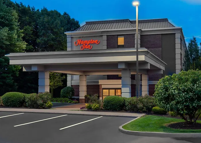 Hampton Inn Hartford Airport