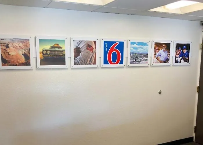 Motel6