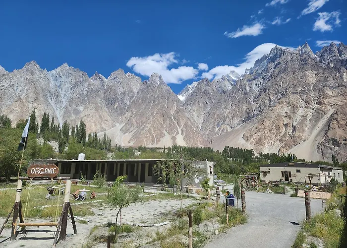 Passu Cones Hotel