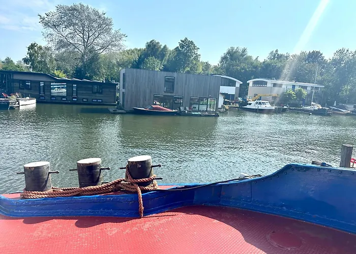 Houseboat De Cornelia Hotel Amsterdam