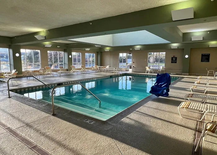 La Quinta By Wyndham Bannockburn-Deerfield