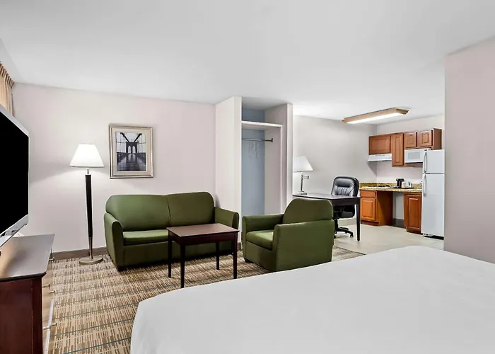 Mainstay Suites Addison-Dallas