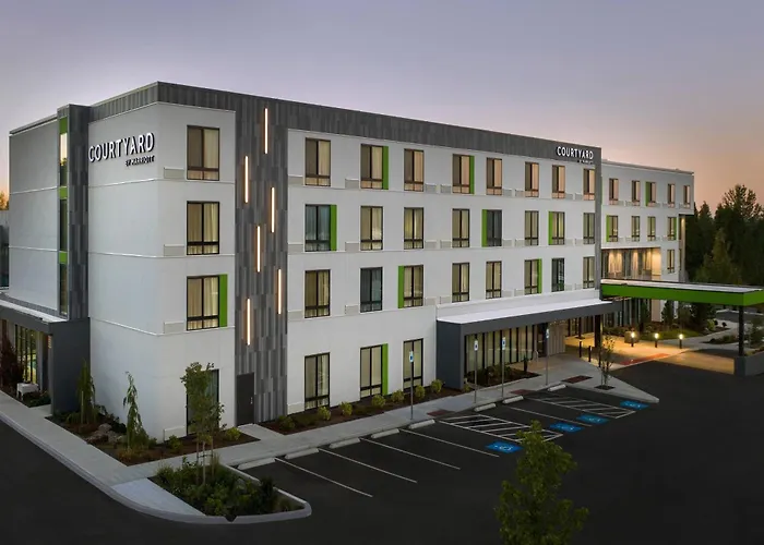 Courtyard By Marriott Portland East
