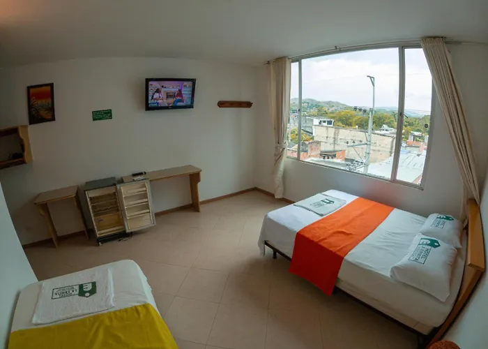Hotel los leones Melgar