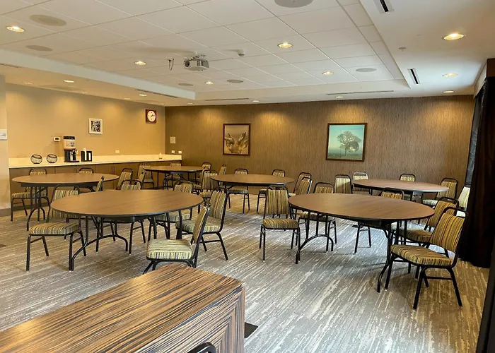 Hampton Inn & Suites Saint Paul Oakdale Woodbury