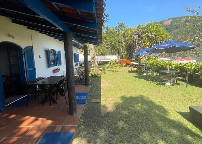 Suítes Pé na Areia