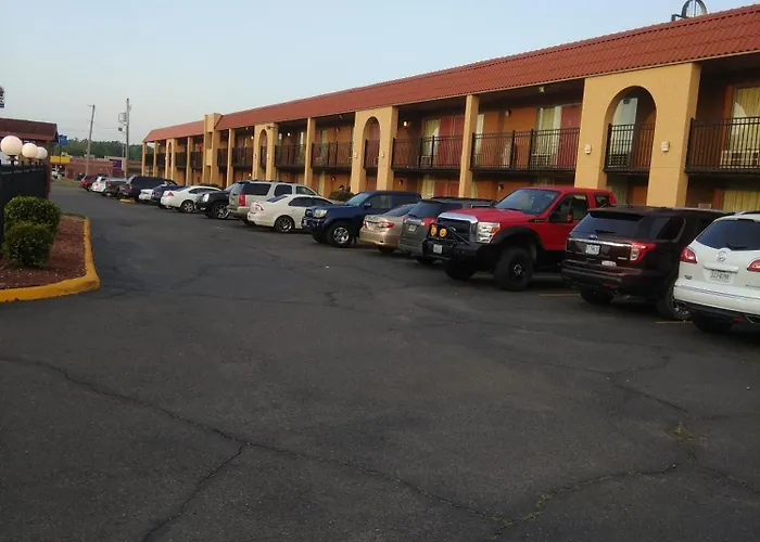 Days Inn By Wyndham Caddo Valley Arkadelphia