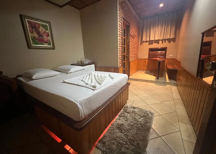 Status Motel Ourinhos