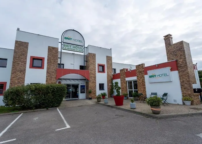 Brit Hotel La Bonne Etape Évreux