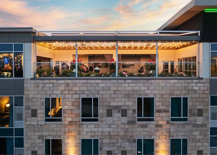 Ac Hotel By Marriott Minneapolis West End Saint Louis Park