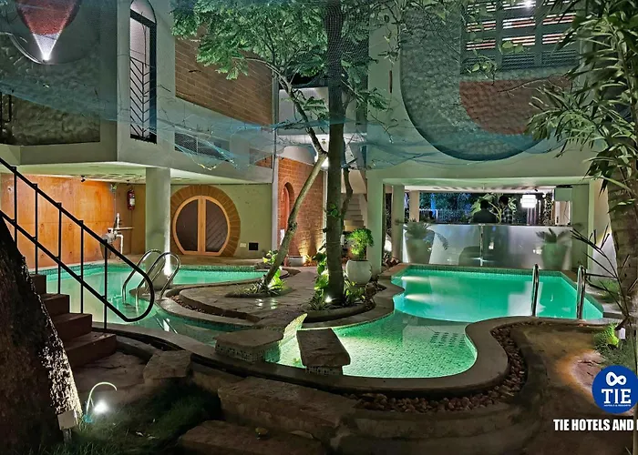 Eden Beach Resort - Tie