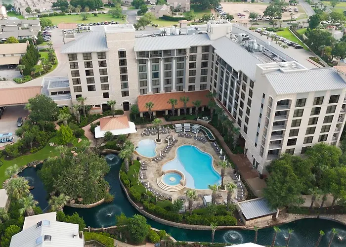 Horseshoe Bay Resort