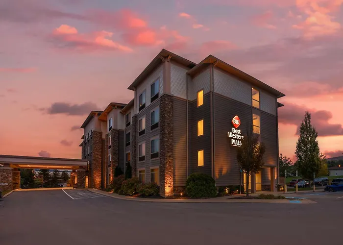 Best Western Plus University Park Inn & Suites