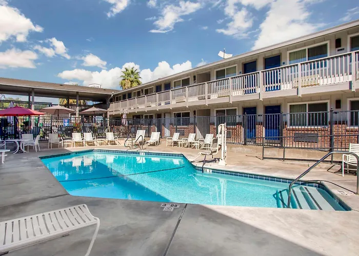 Best Western Shadow Inn