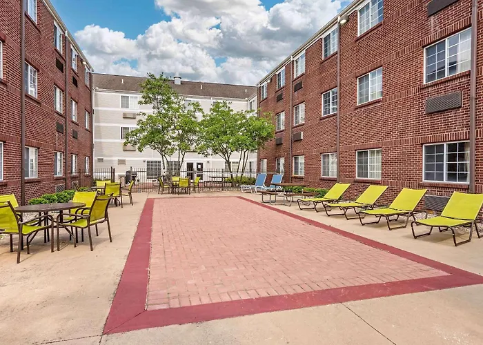 Extended Stay America Suites - Cincinnati - Blue Ash - Reed Hartman