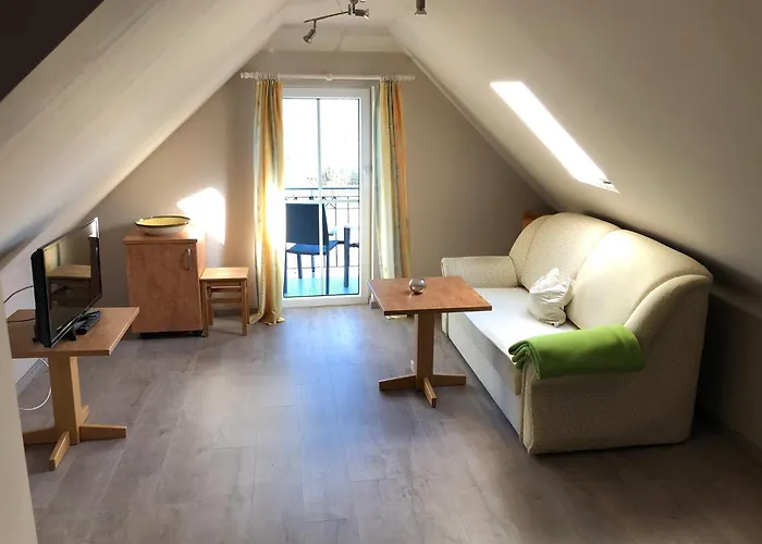 Hofgut Langenborn Wohnen auf Zeit möblierte Apartments Aschaffenburg Alzenau Frankfurt