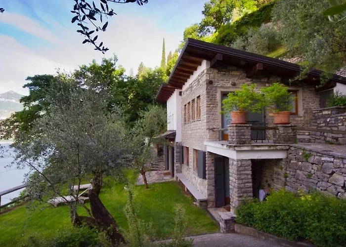 Agriturismo Castello Di Vezio Varenna