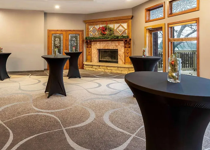 Riverview Inn & Suites, An Ascend Collection