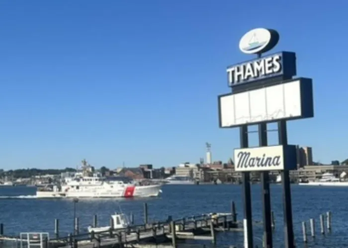 Thames Inn And Marina