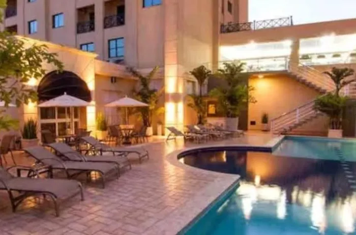 Flat 604 Araucaria Plaza