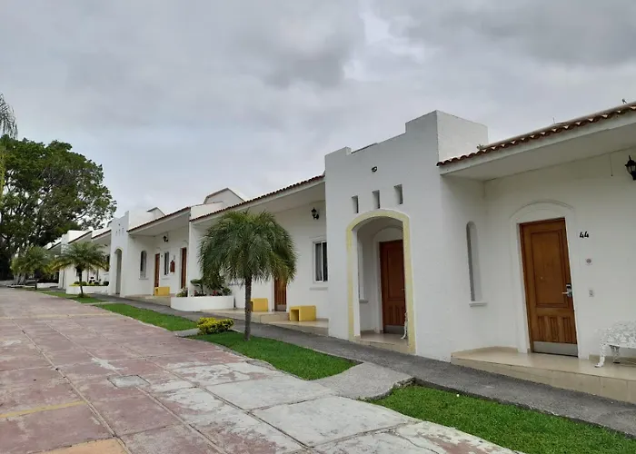 Canarios Hc Resort