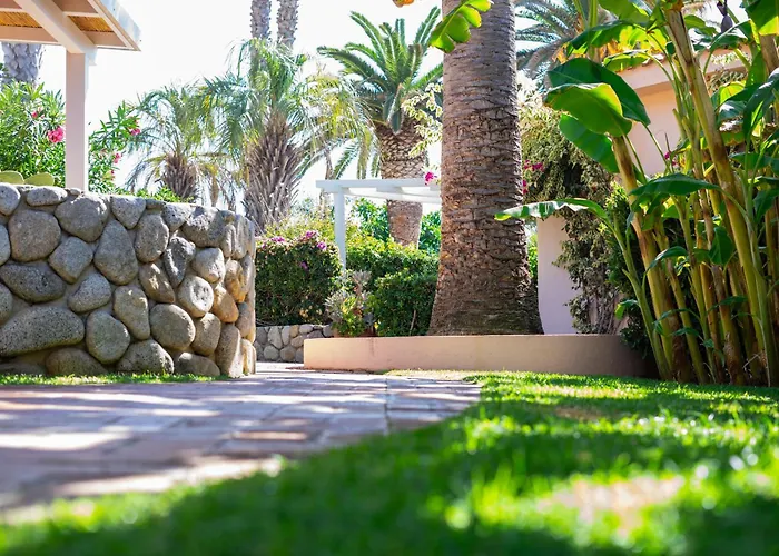 Hotel Villaggio Cala Di Volpe Capo Vaticano