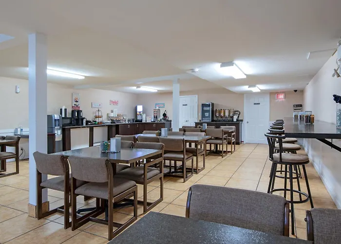 Travelodge By Wyndham Kamloops Mountview